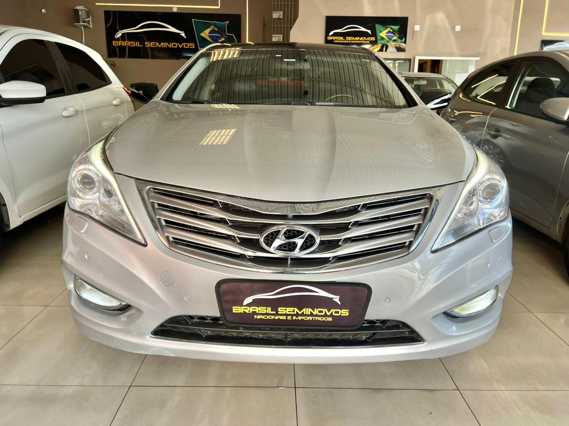 Foto Azera 3.0 V6 24v 4p Aut.