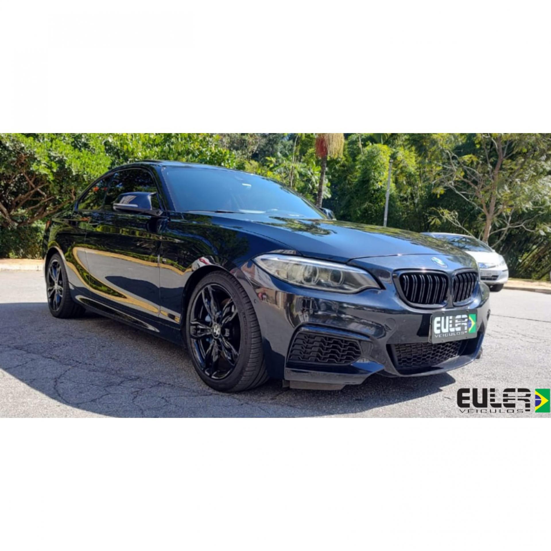 Foto M235i