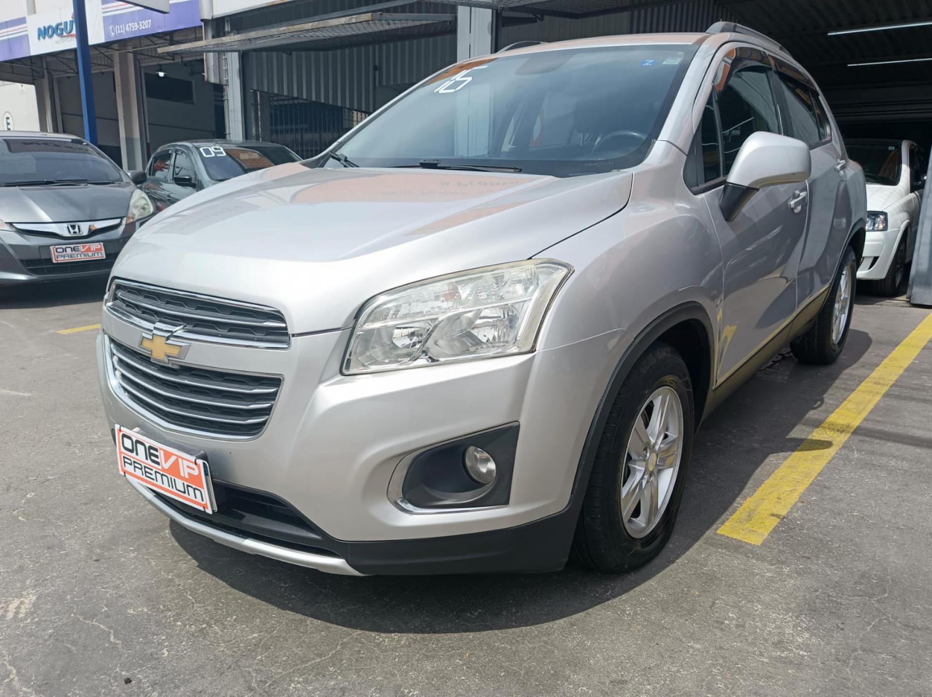 Foto Tracker Lt 1.8 16v Flex 4x2 Aut.