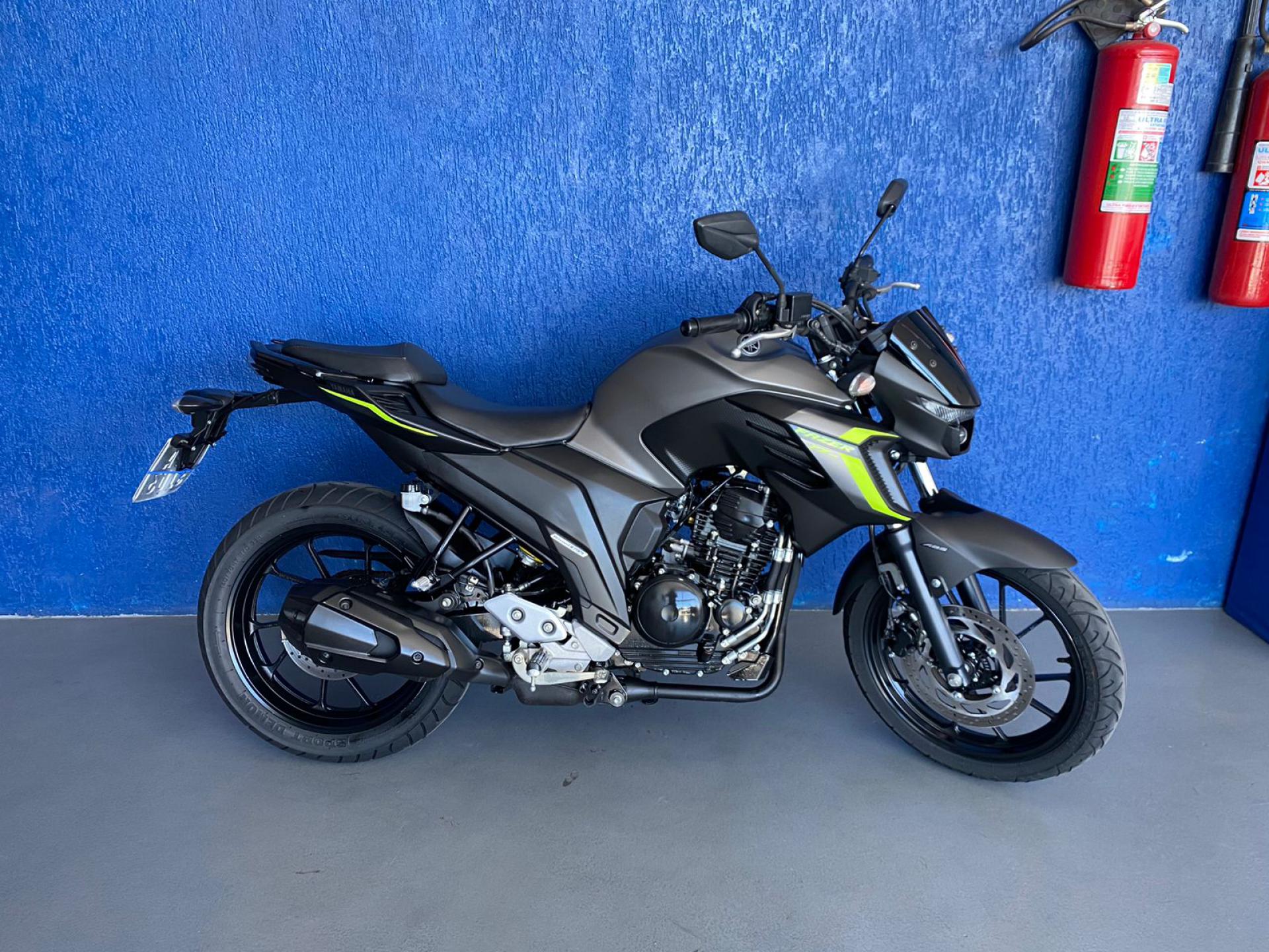 Foto Yamaha/fz25 Fazer