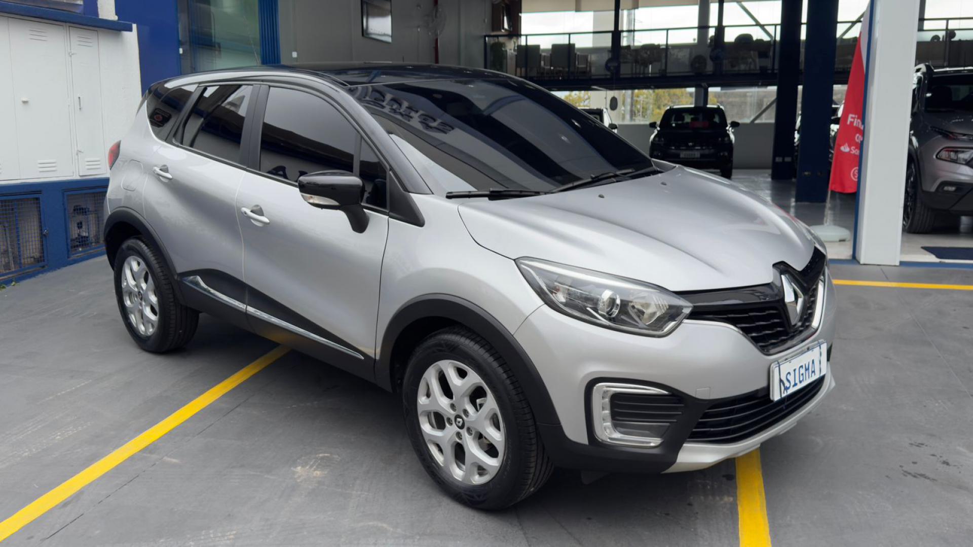 Foto Captur Zen 1.6 16v Flex 5p Aut.