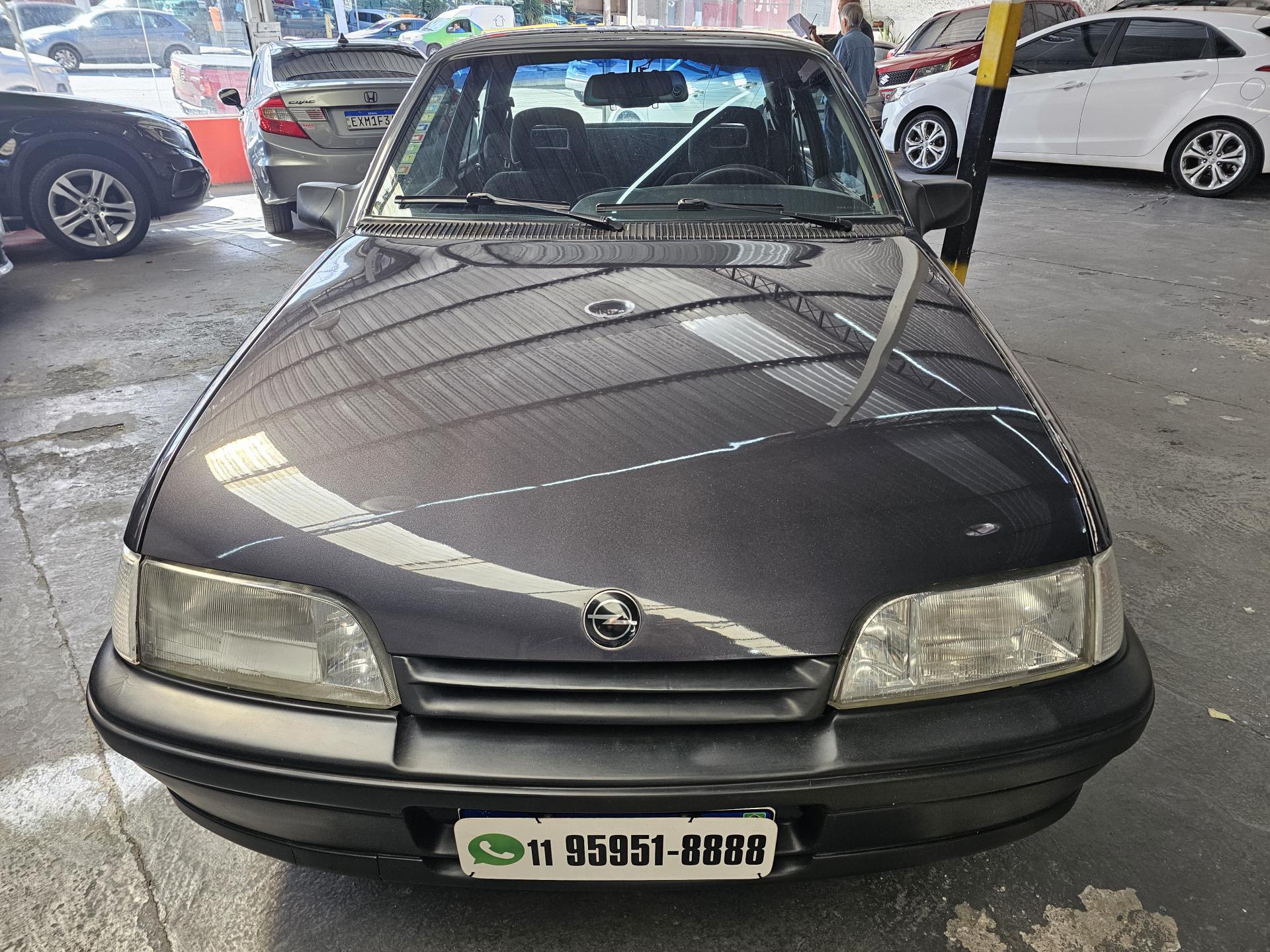 Foto Monza Gl 1.8 Efi/ Sl/ L/ 650/barc. 2e4p