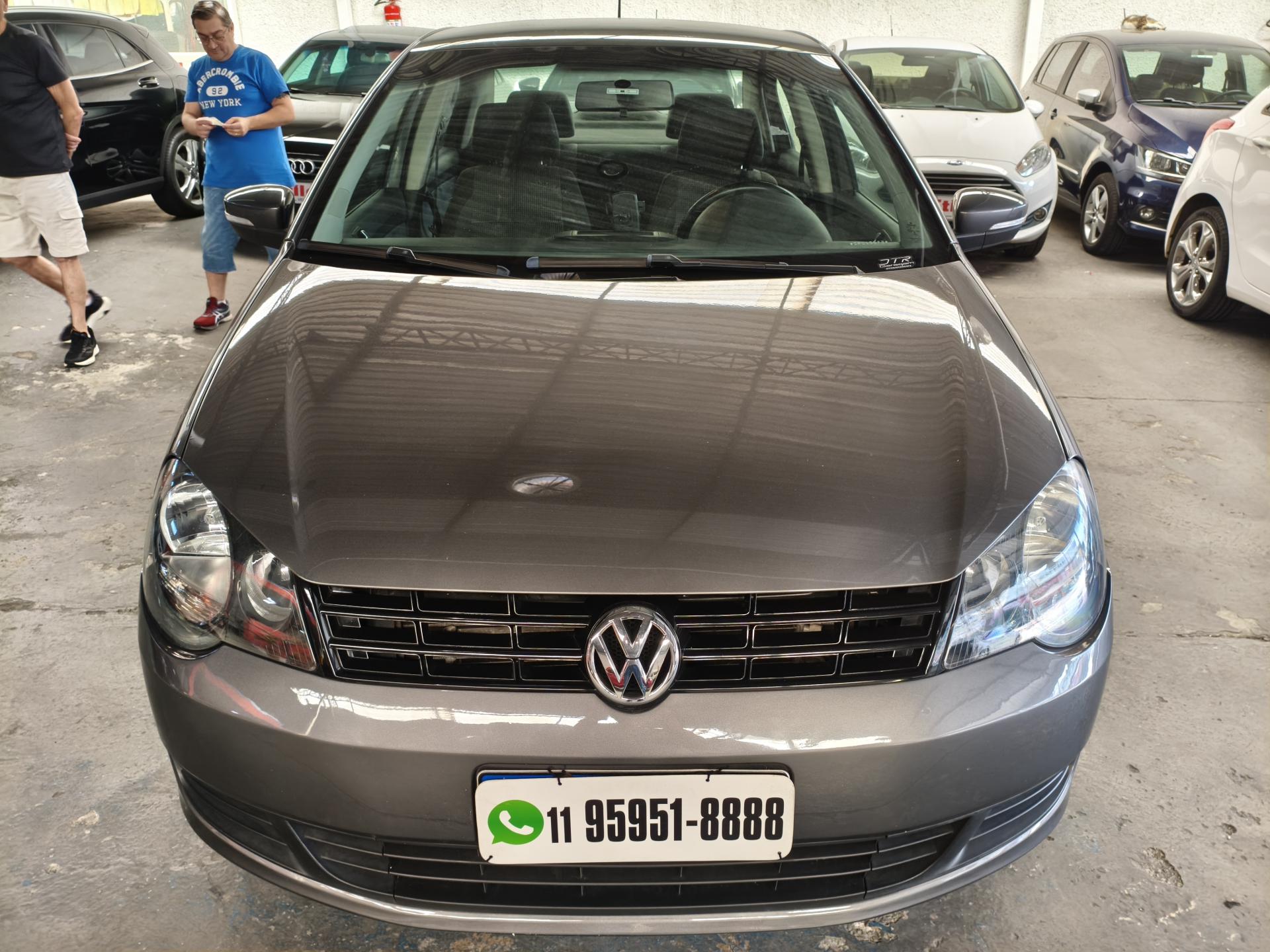 Foto Polo Sedan I Motion  1.6 Total Flex  4p