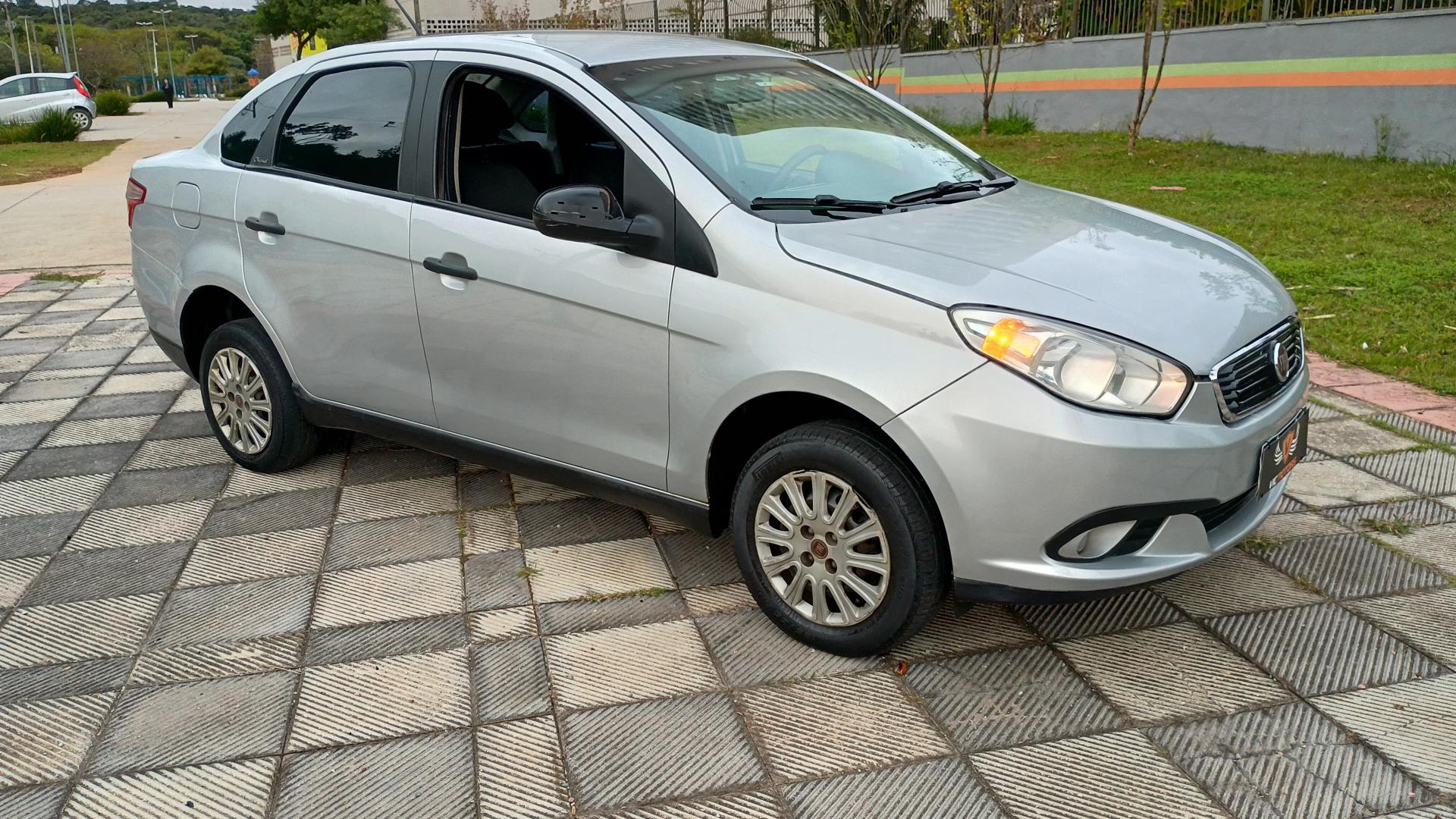 Foto Grand Siena Attractive 1.0 Flex 8v 4p