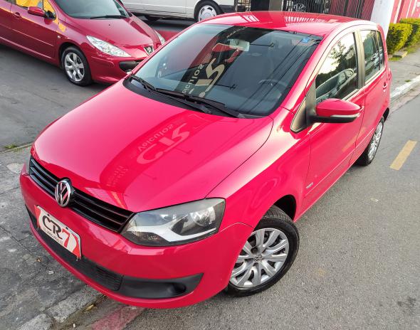 VOLKSWAGEN FOX 1.0 MI TOTAL FLEX 8V 5P VERMELHO 2013 1.0 FLEX