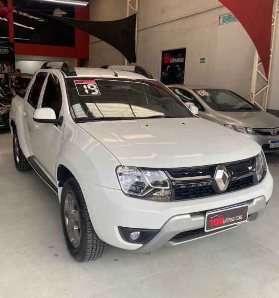 RENAULT DUSTER OROCH DYNA. 2.0 FLEX 16V AUT. BRANCO 2019 2.0 FLEX